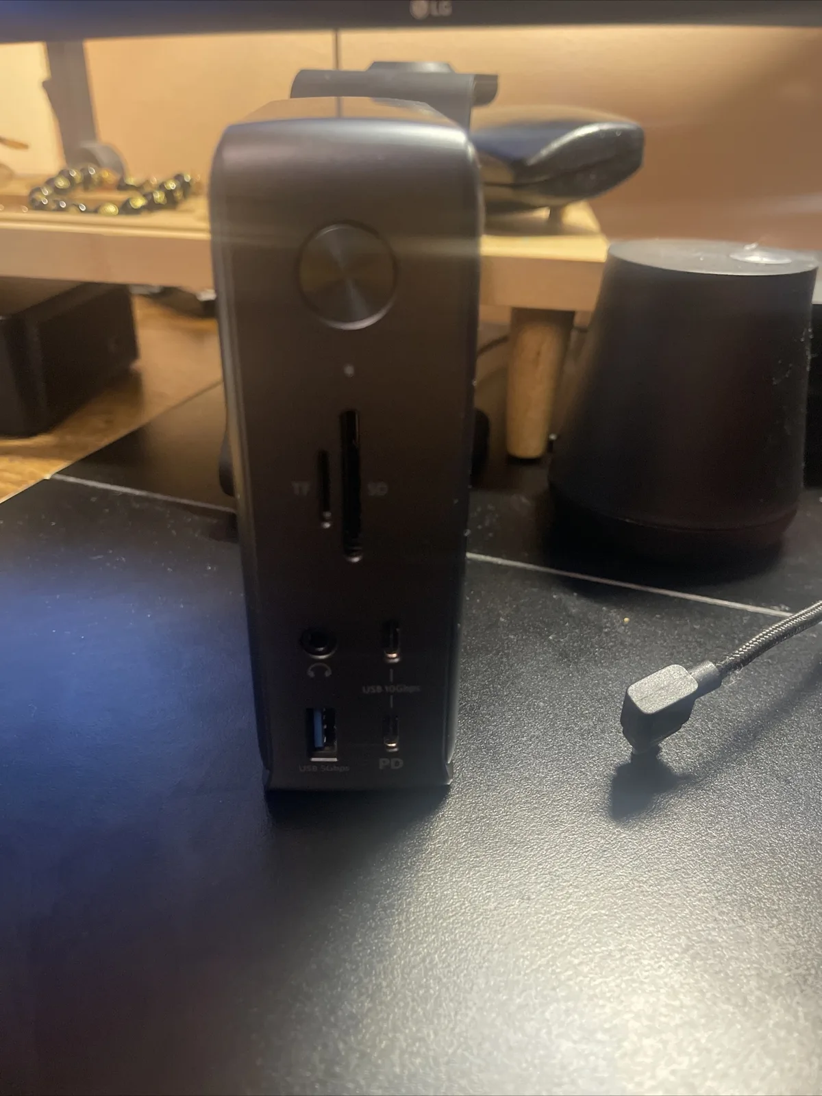 Anker PowerExpand 13-in-1 USB-C Dock image 2